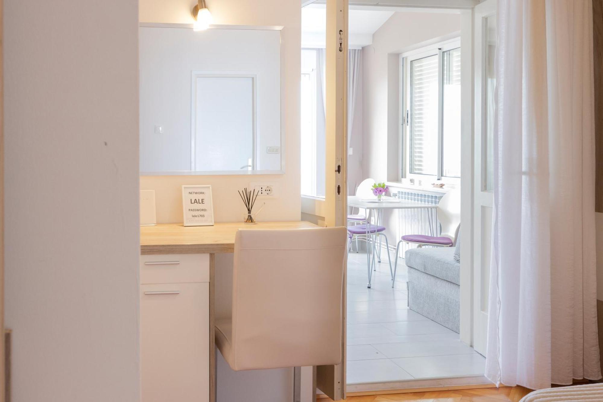 Apartmans Lale ブレラ エクステリア 写真