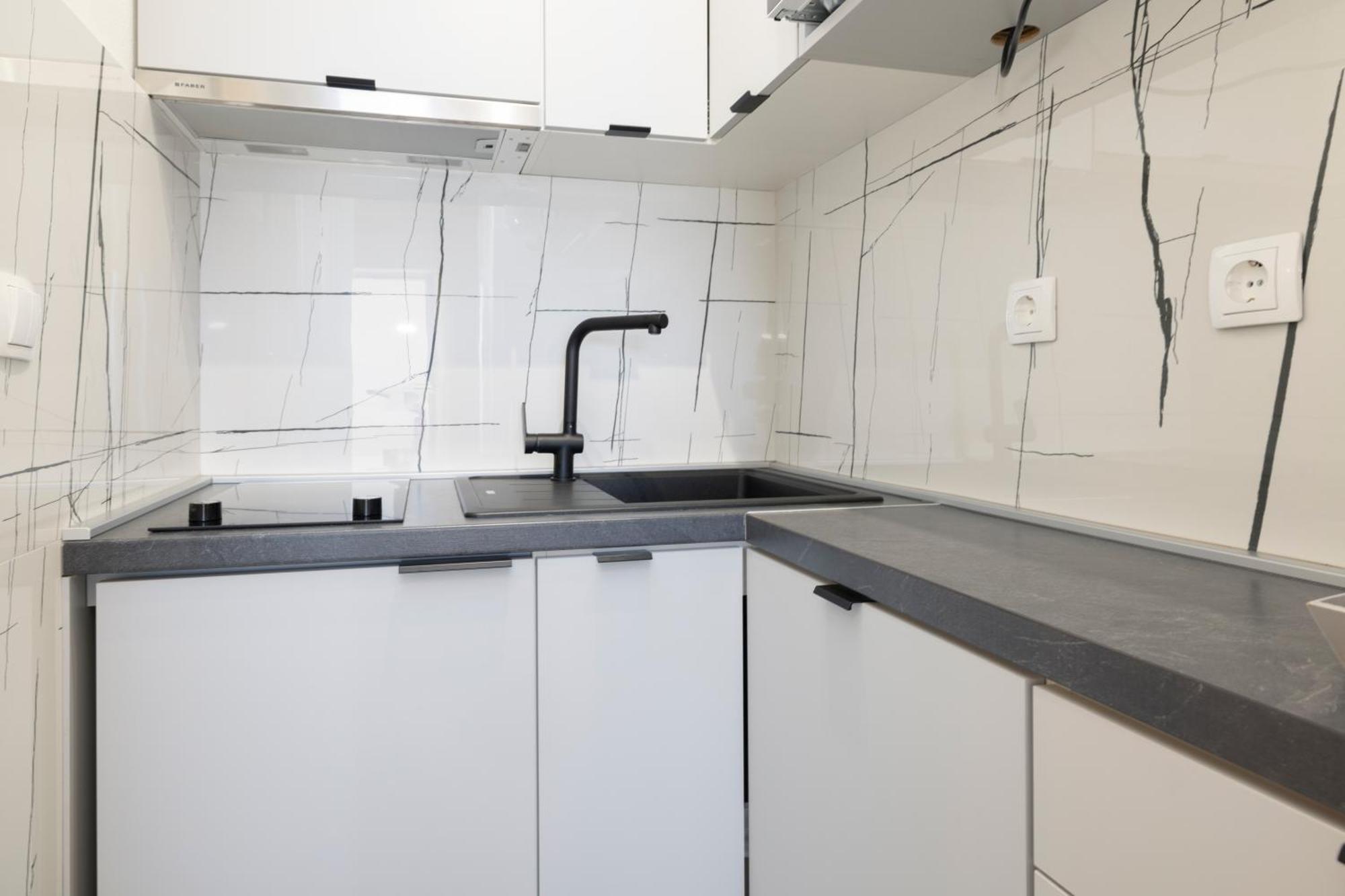 Apartmans Lale ブレラ エクステリア 写真